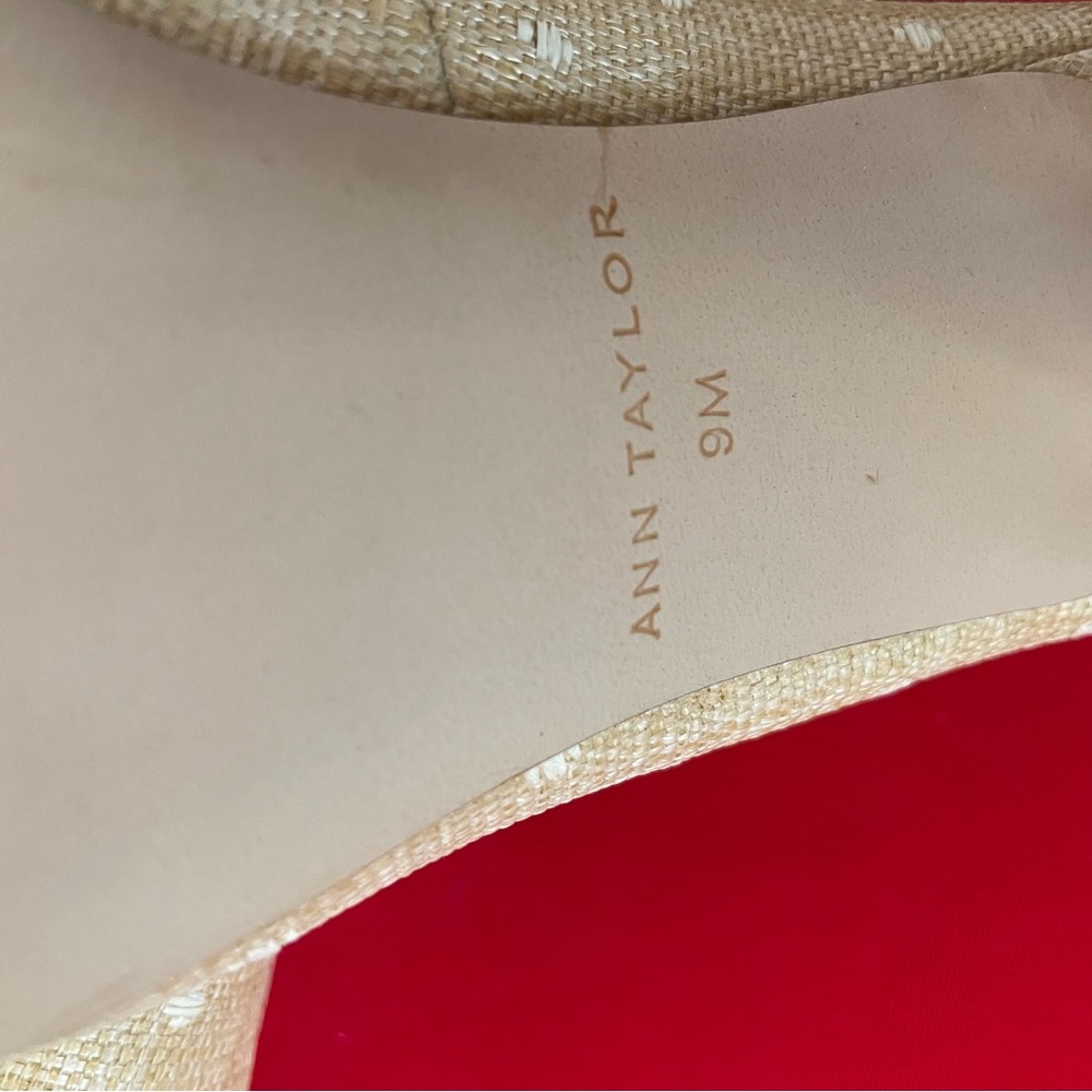 Ann Taylor Tan Cream Heels Pointed-Toe Sophistication - Picture 9 of 9